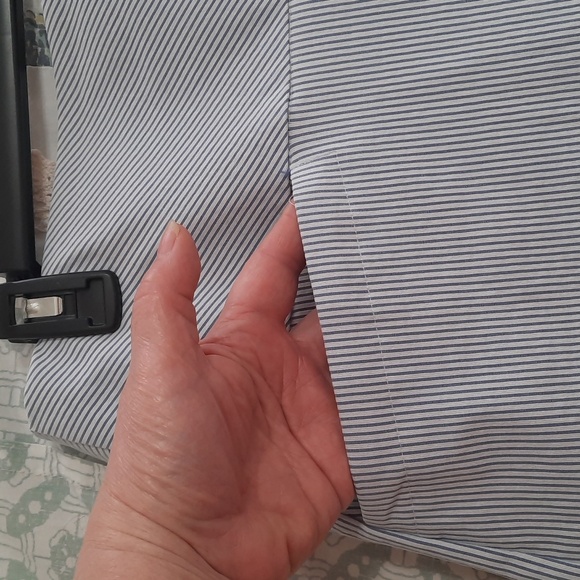 S.C.&Co. Large Pullon White Periwinkle Pin Stripe Pocket Skort - Picture 2 of 6